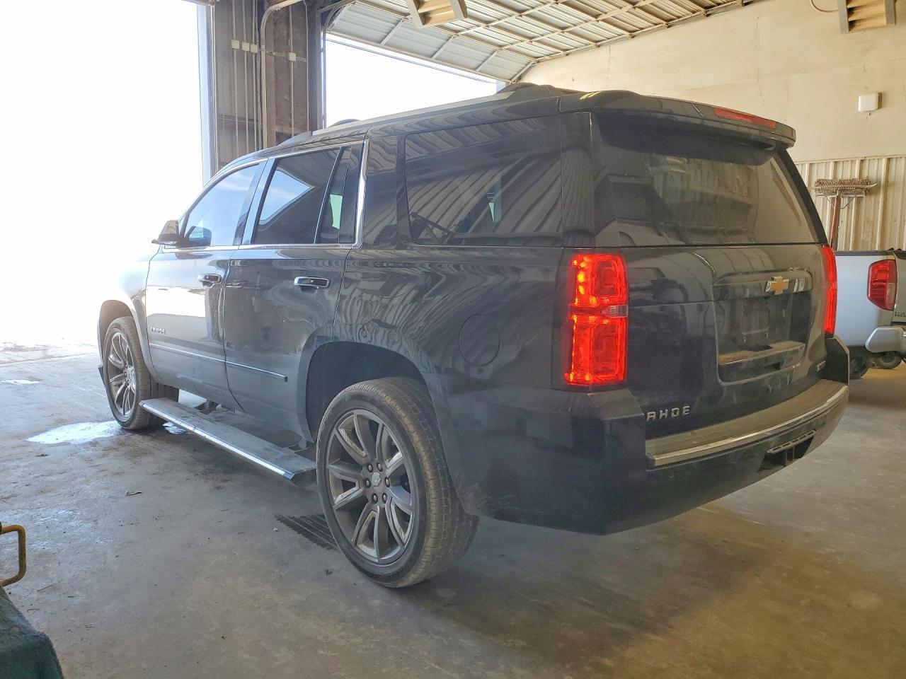 2018 Chevrolet Tahoe K1500 Premier - Image 2
