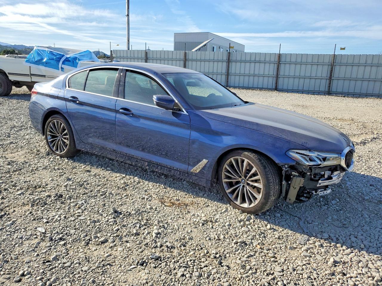 2023 BMW 530 I - Image 4