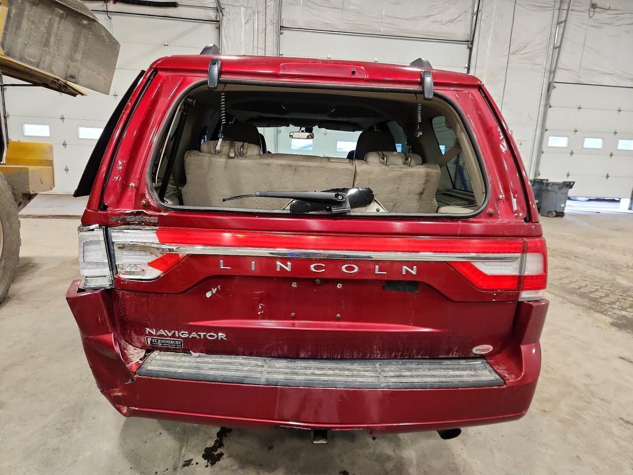 2017 Lincoln Navigator Select - Image 6