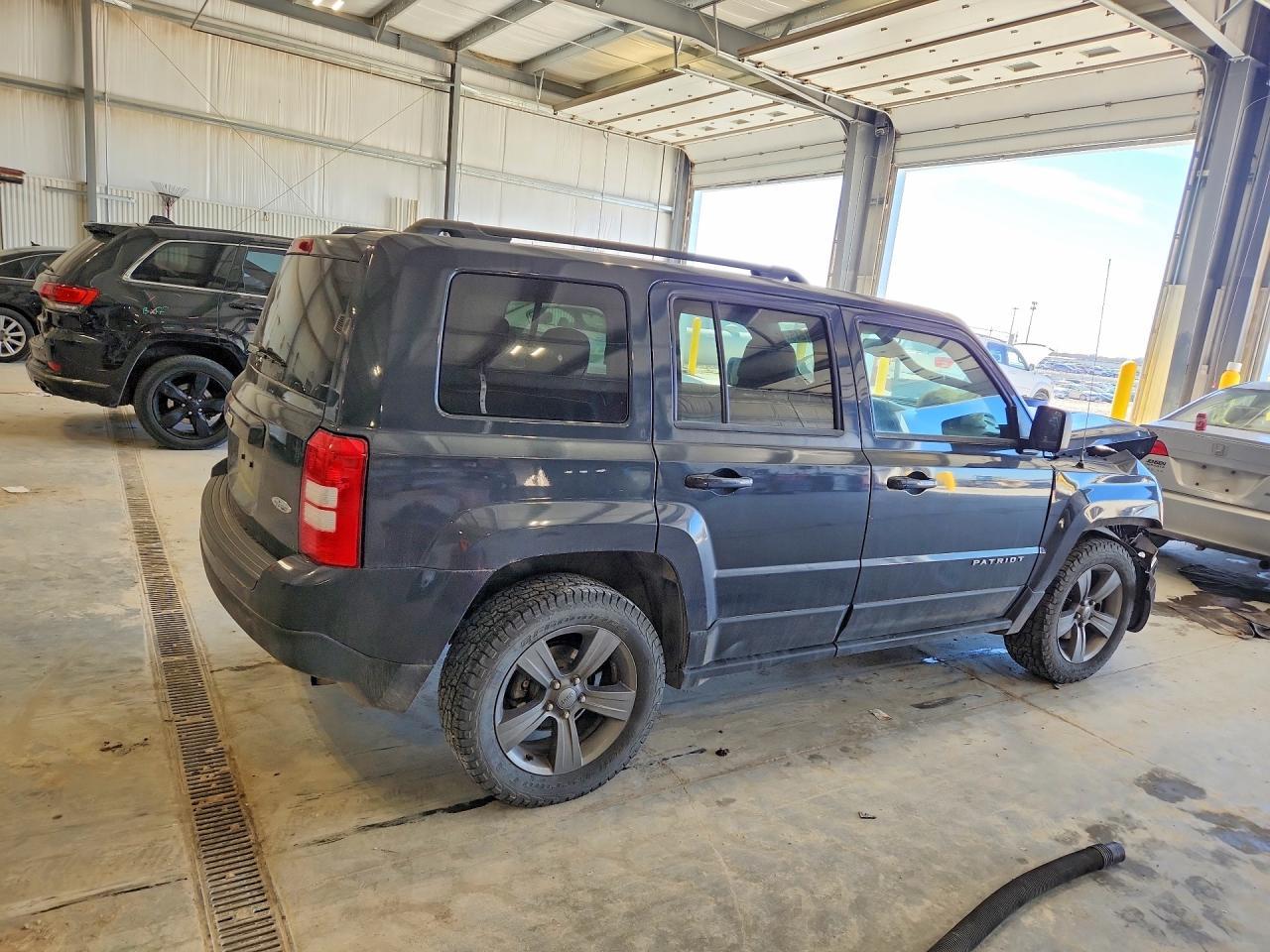2015 Jeep Patriot Latitude - Фото 3