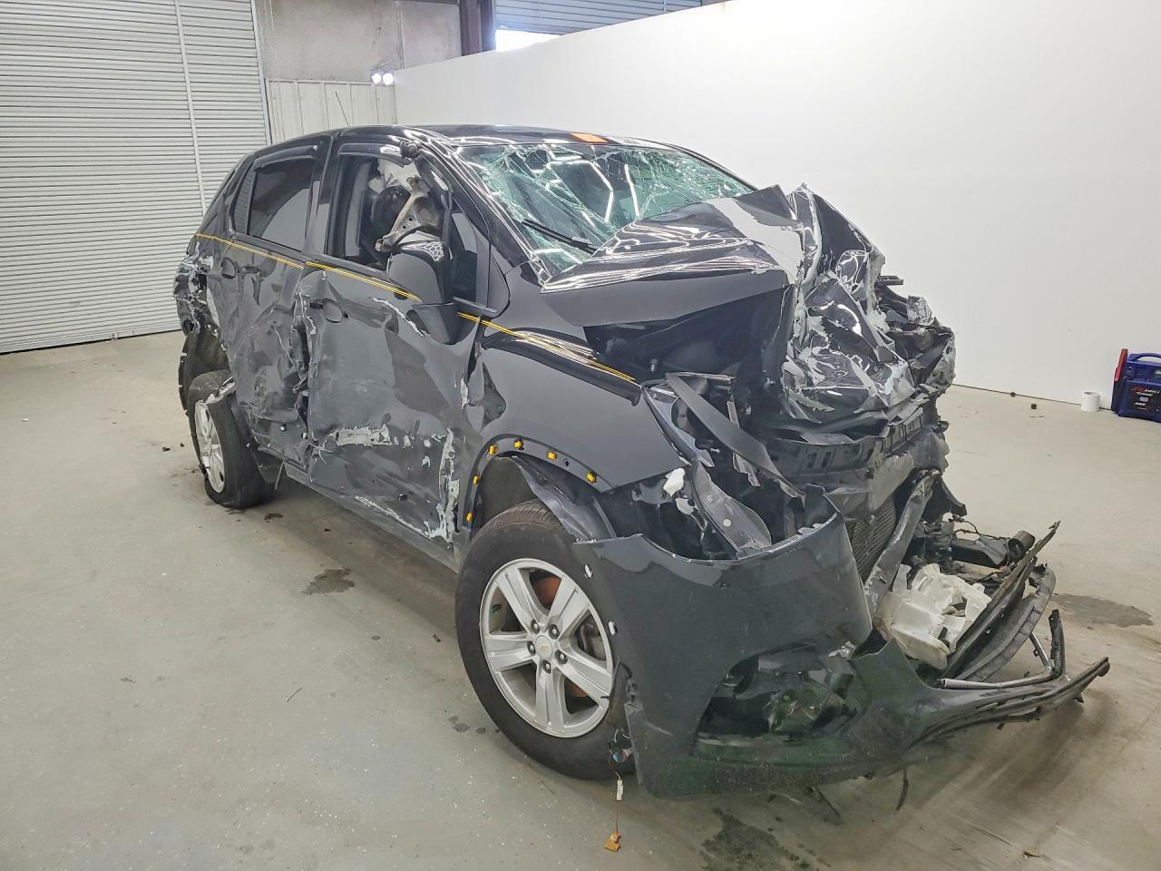 2022 Chevrolet Trax Ls - Фото 4