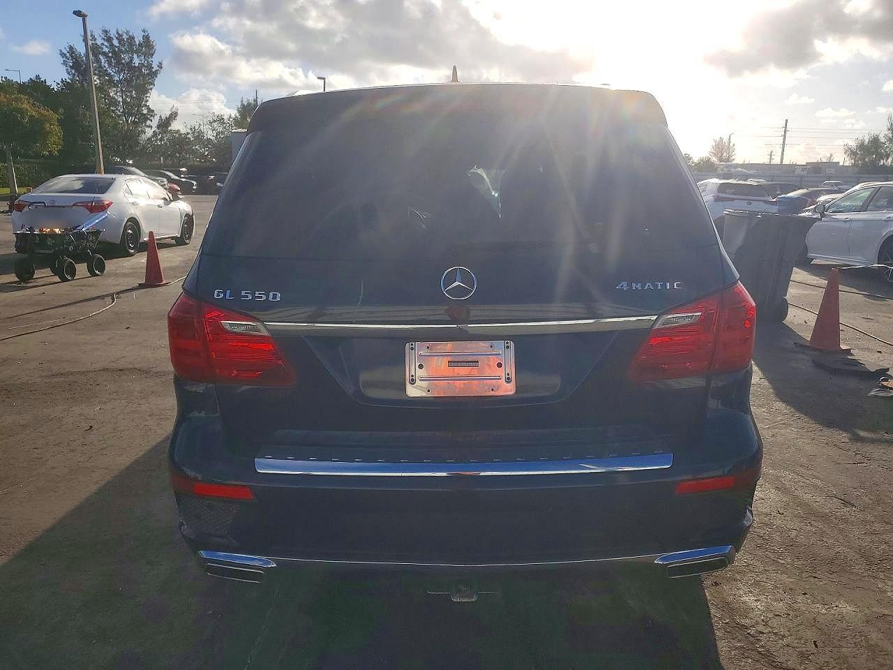 2015 Mercedes-Benz Gl 550 4Matic - Фото 6
