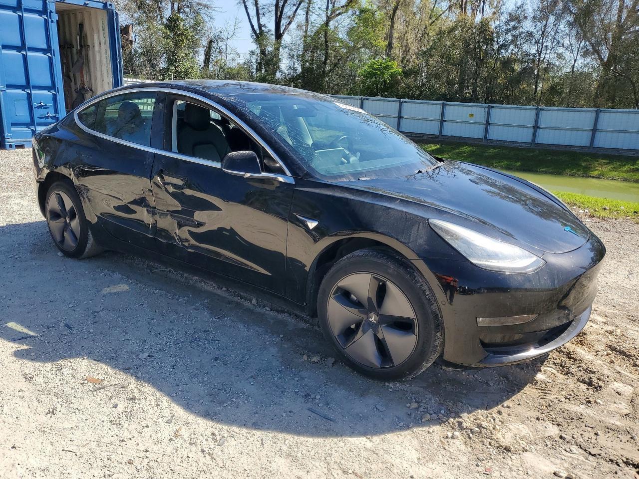 2019 Tesla Model 3 - Фото 4