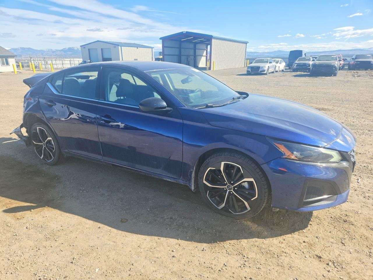2024 Nissan Altima 2.5 Sr - Image 4