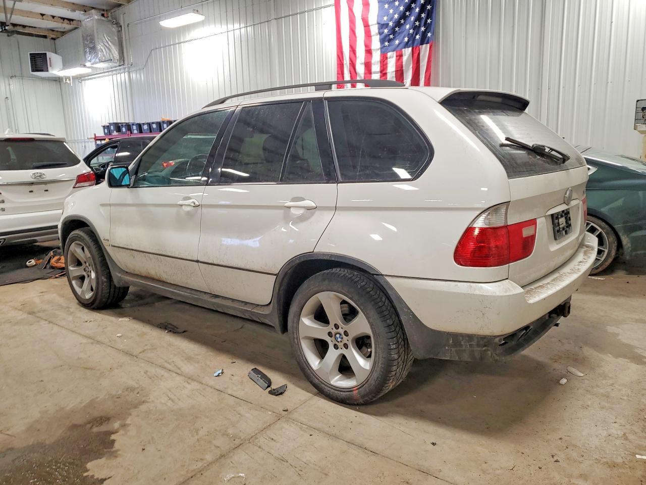 2006 BMW X5 4.4I - Фото 2