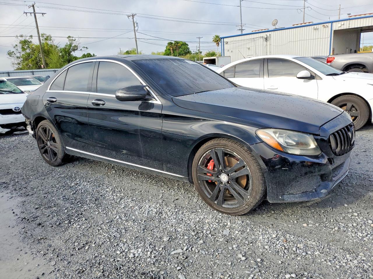 2016 Mercedes-Benz C 300 4Matic - Фото 4