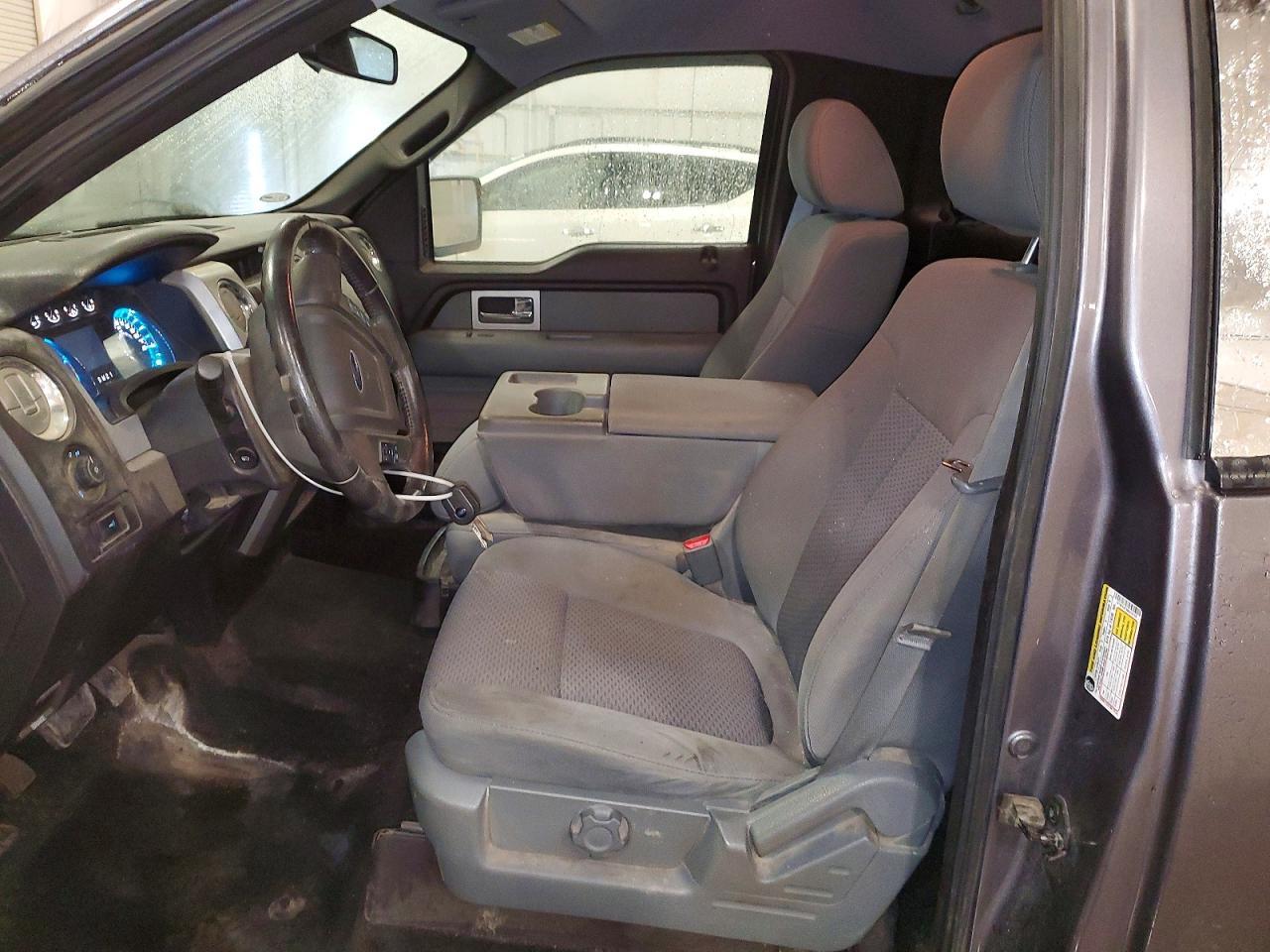 2011 Ford F150 - Image 7