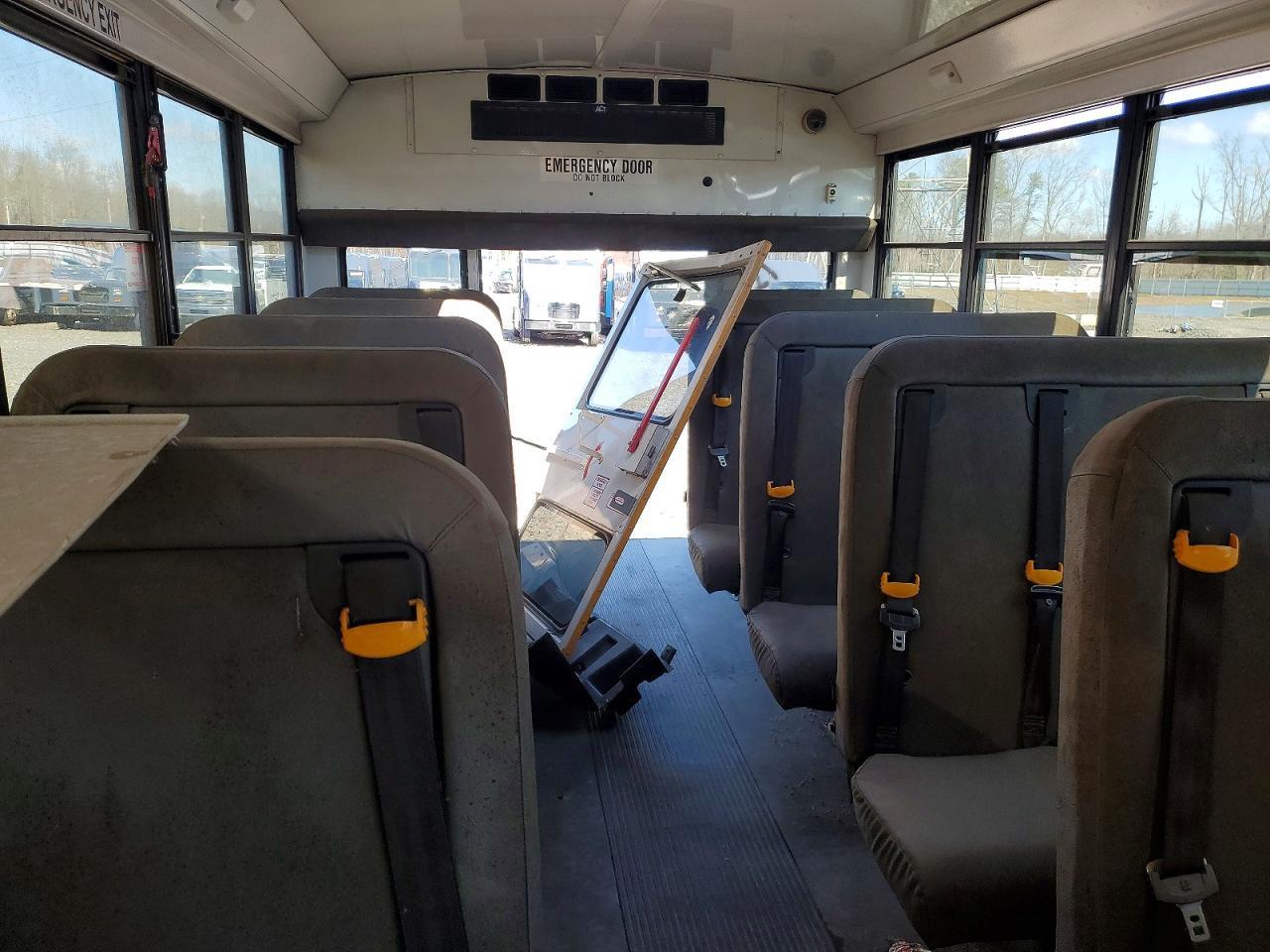 2013 Collins Bantam G4500 - School Bus - Фото 6