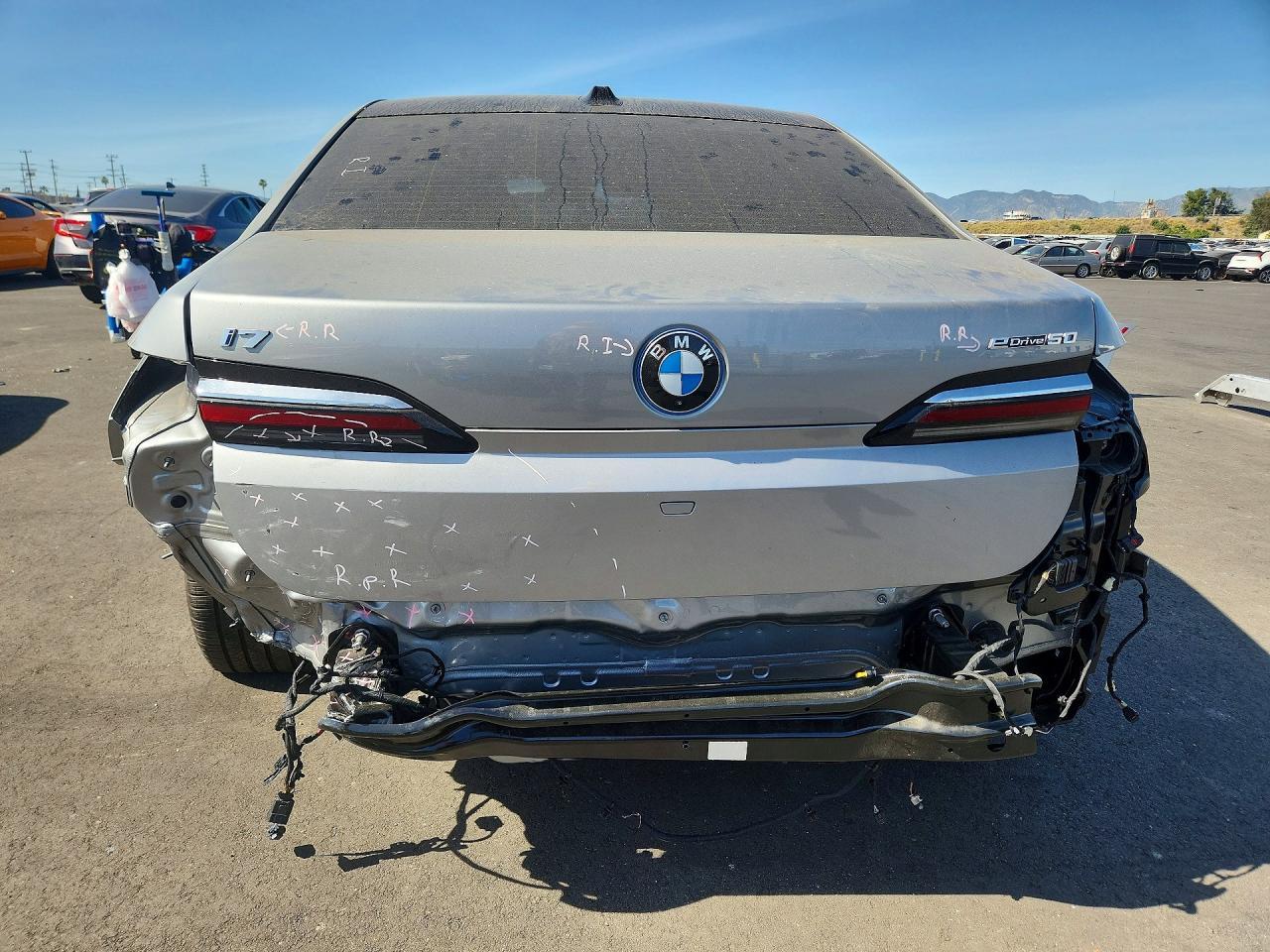2025 BMW I7 Edrive50 - Image 6