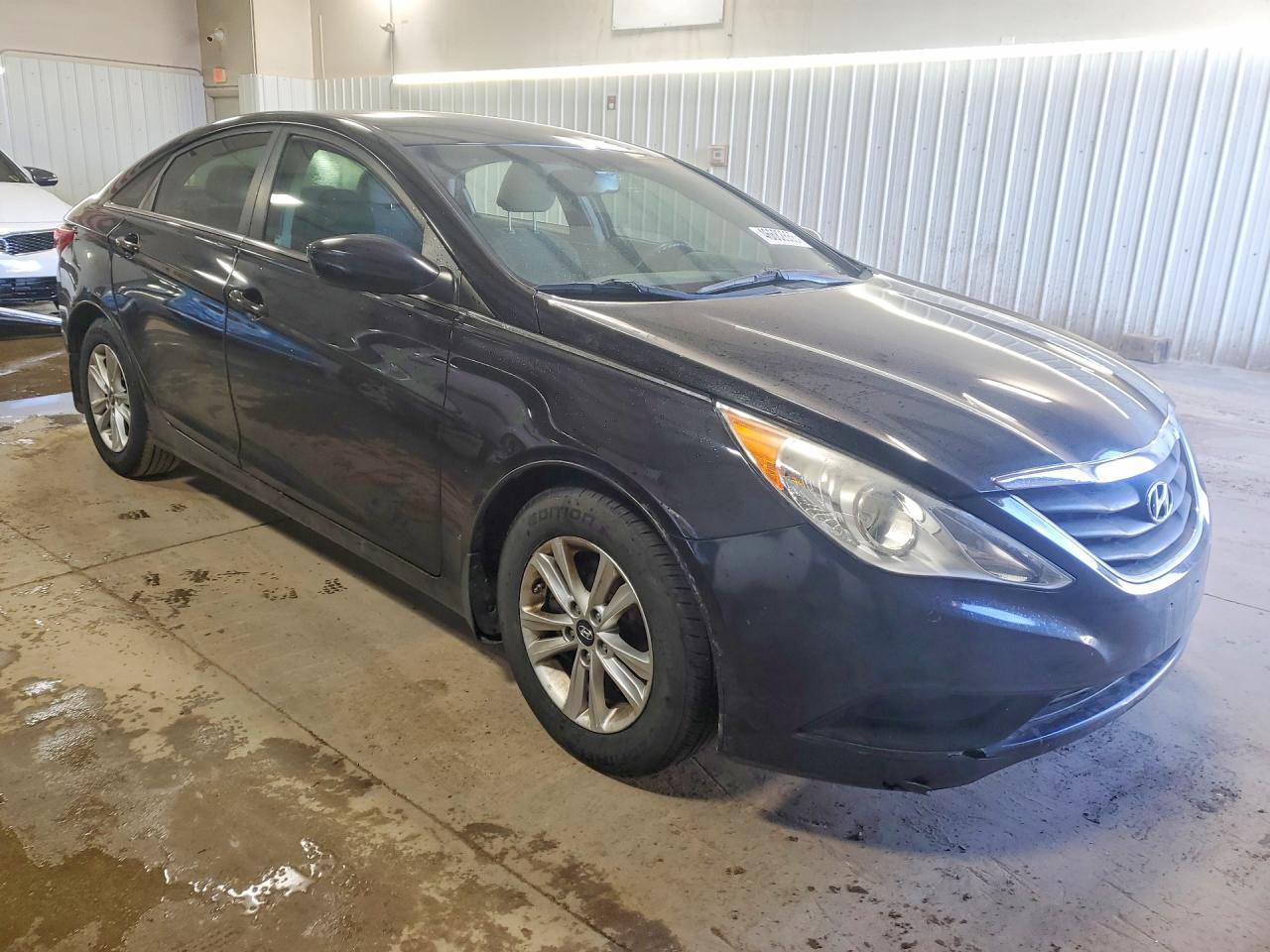 2012 Hyundai Sonata Gls - Image 4