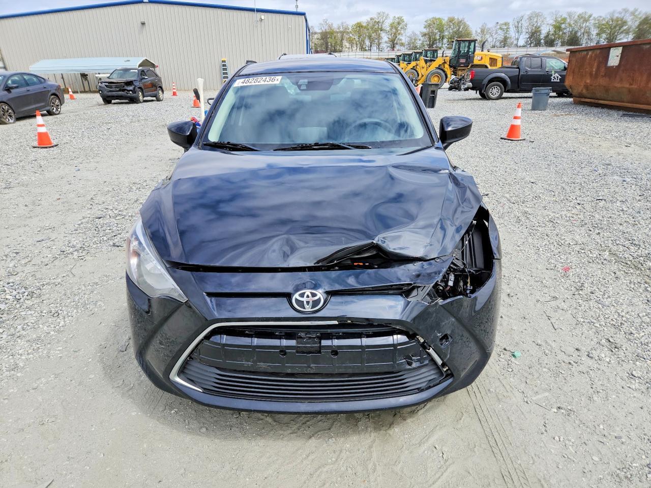 2017 Toyota Yaris Ia Base - Фото 5