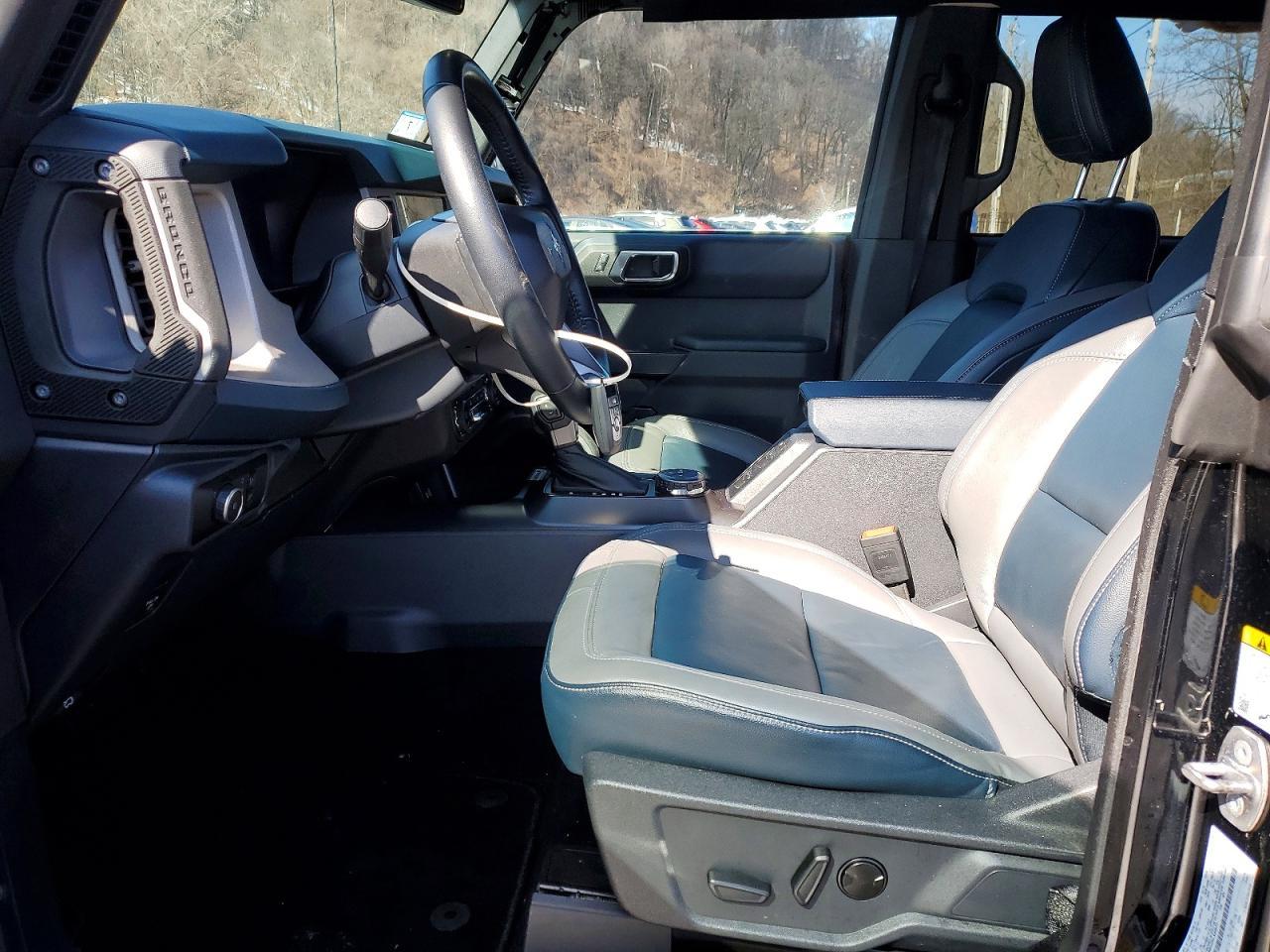 2024 Ford Bronco Outer Banks - Фото 7