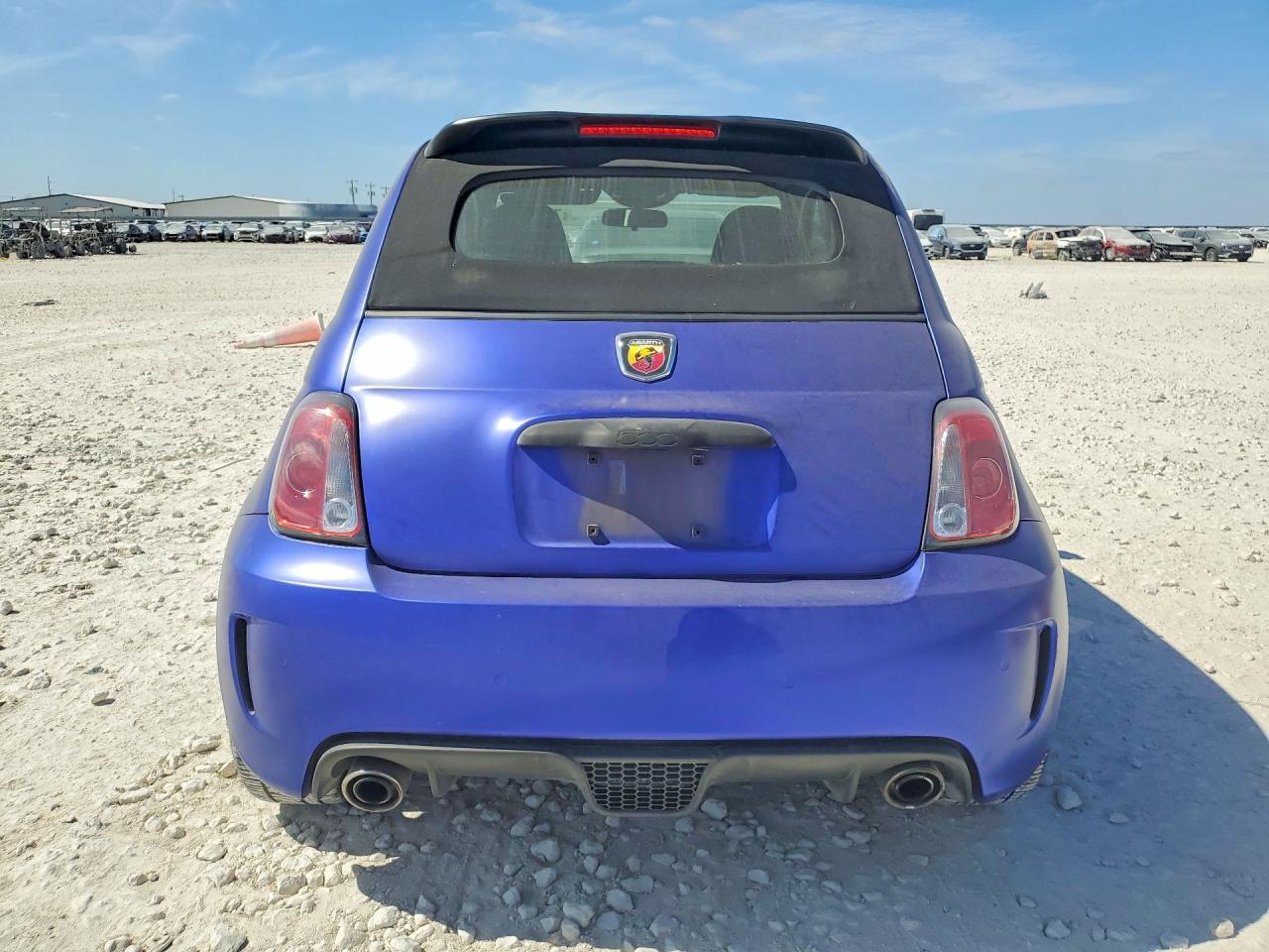 2015 Fiat 500 Abarth - Фото 6