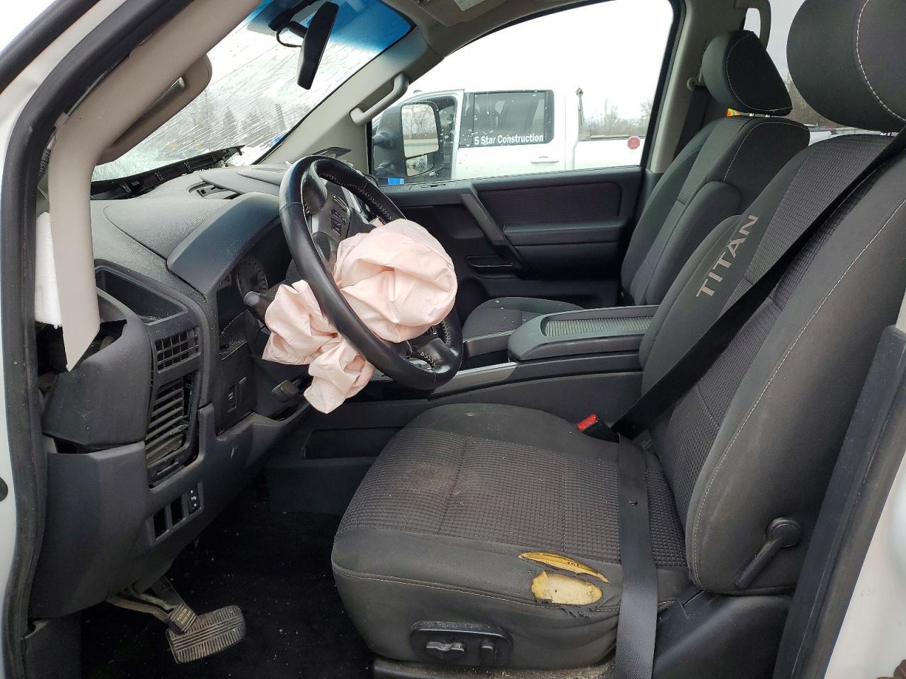 2013 Nissan Titan - Фото 7