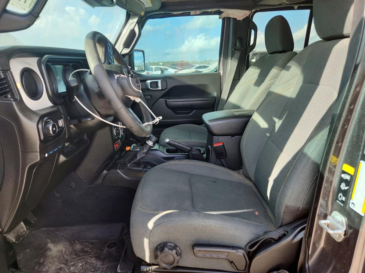 2024 Jeep Wrangler 4Xe - Image 7