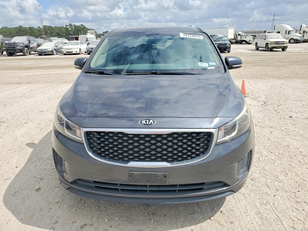 2016 Kia Sedona Lx - Image 5