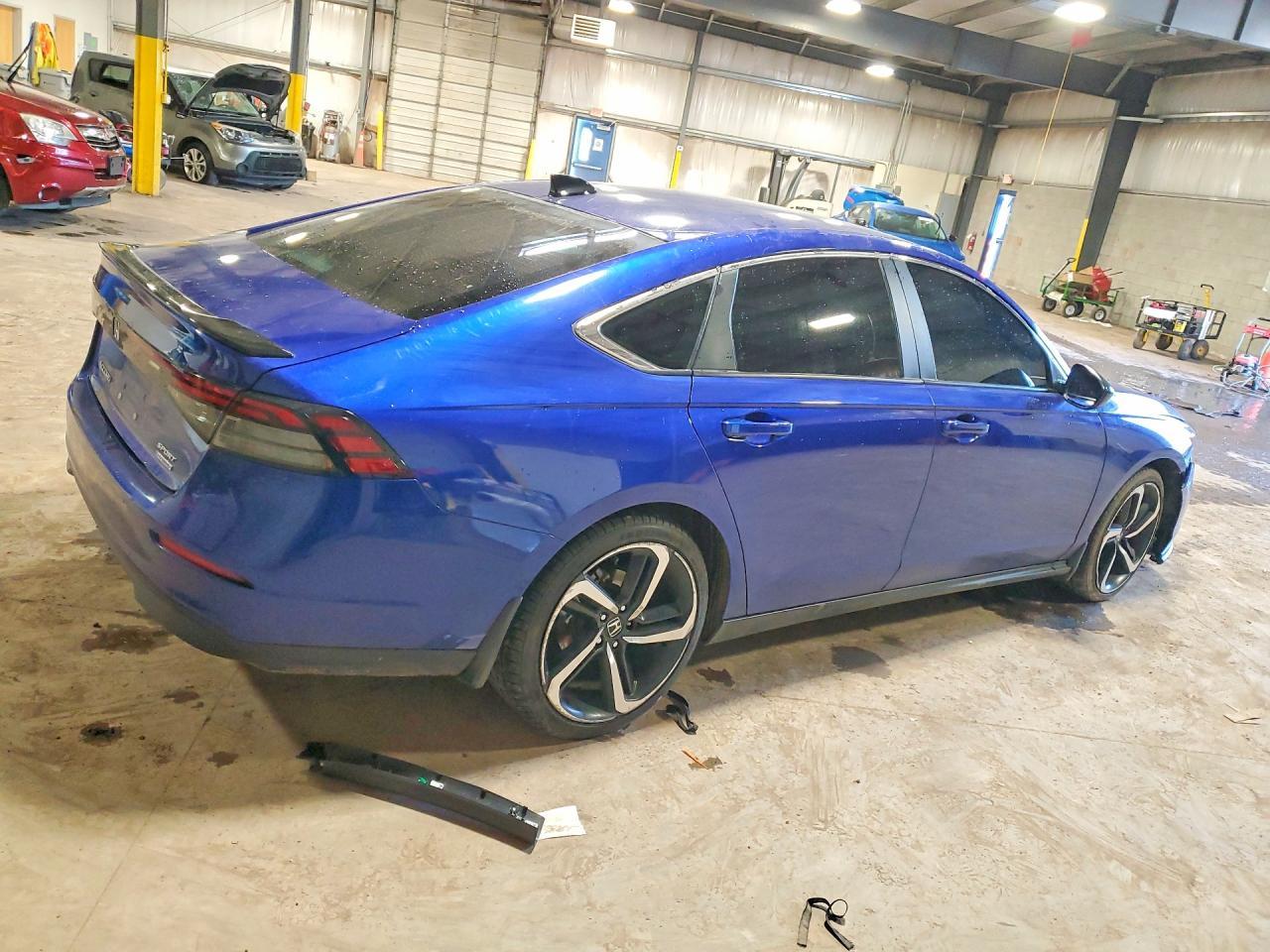 2023 Honda Accord Hybrid Sport - Фото 3