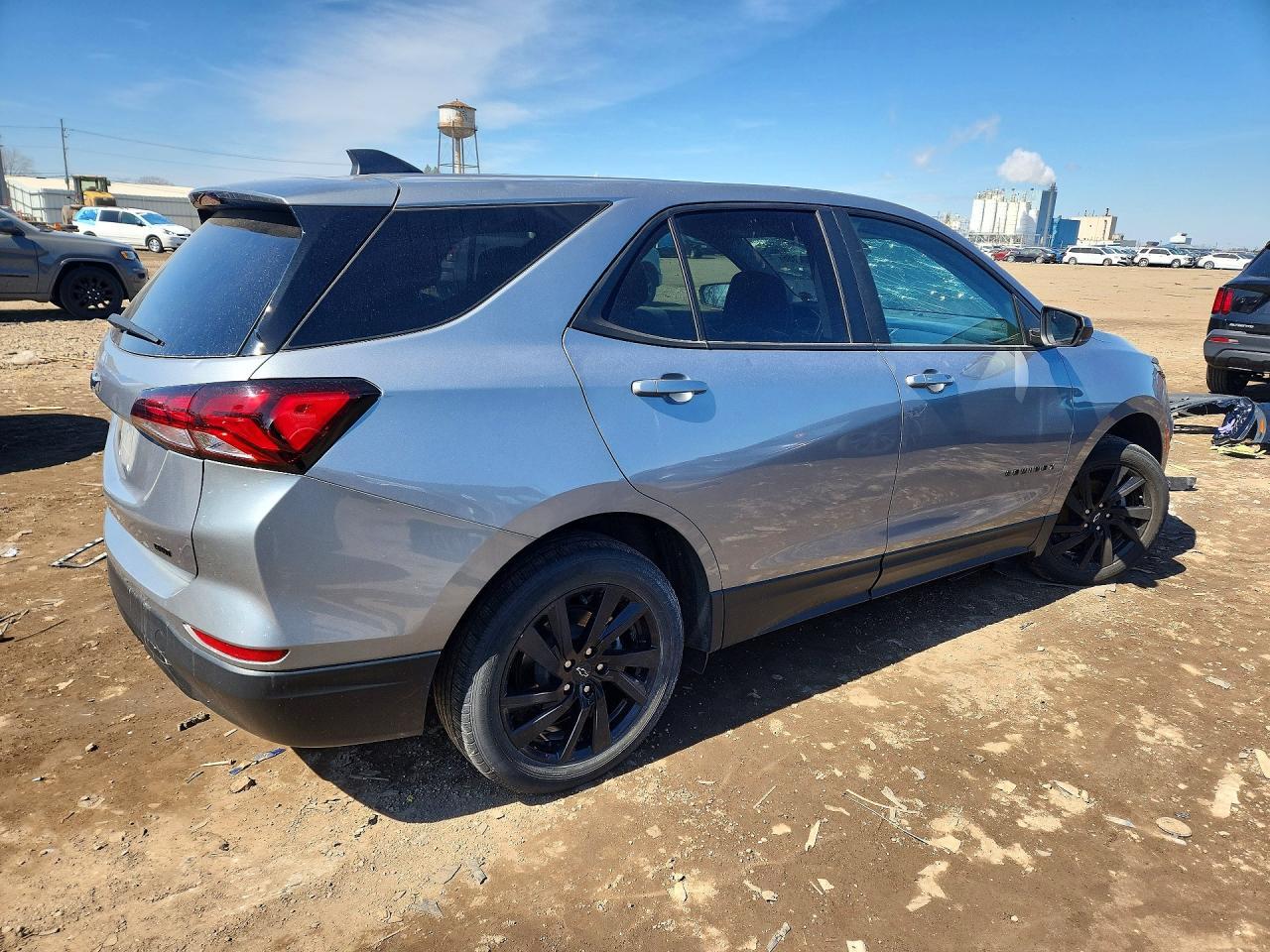 2023 Chevrolet Equinox Ls - Image 3