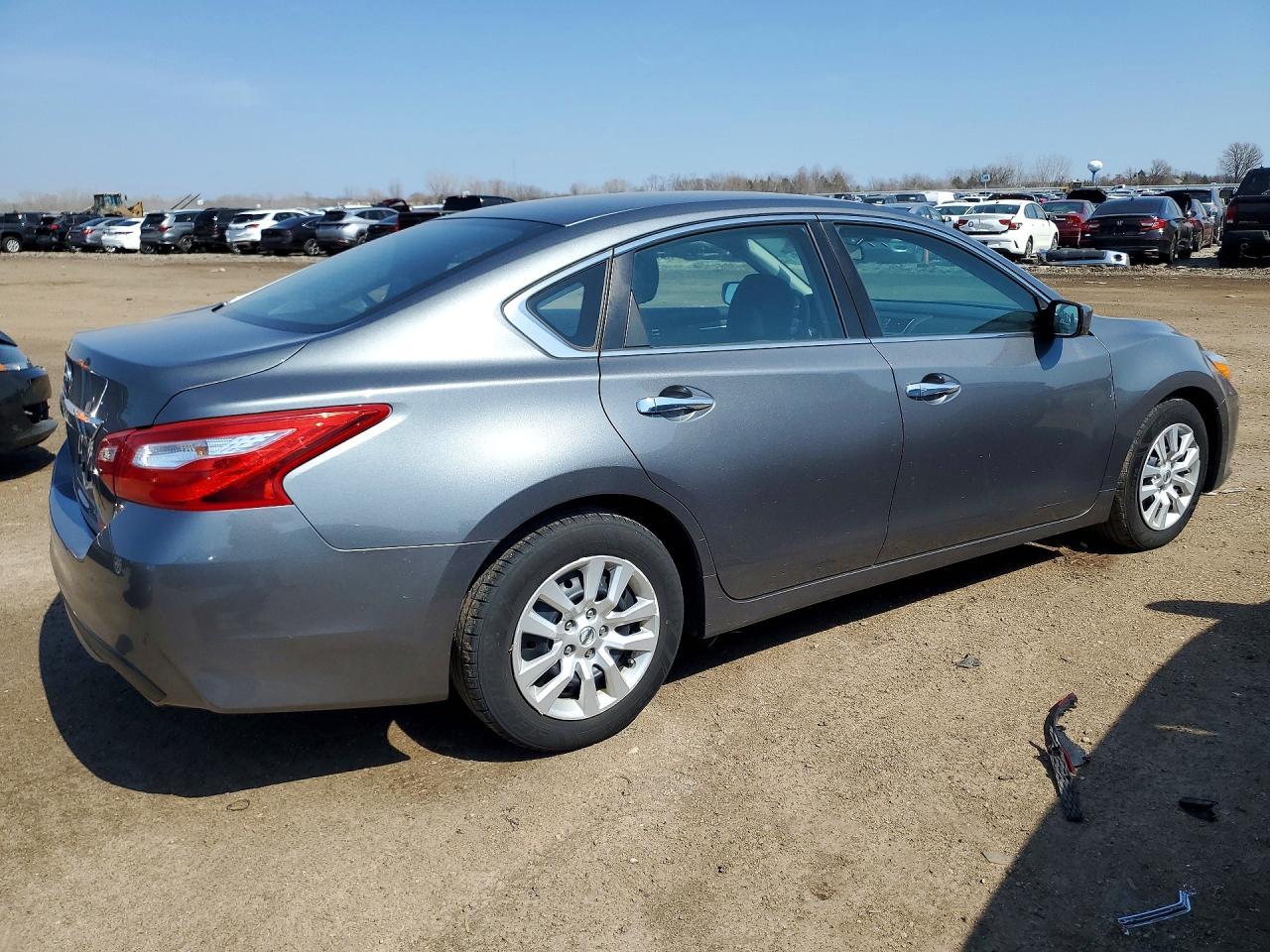 2016 Nissan Altima 2.5 S - Image 3