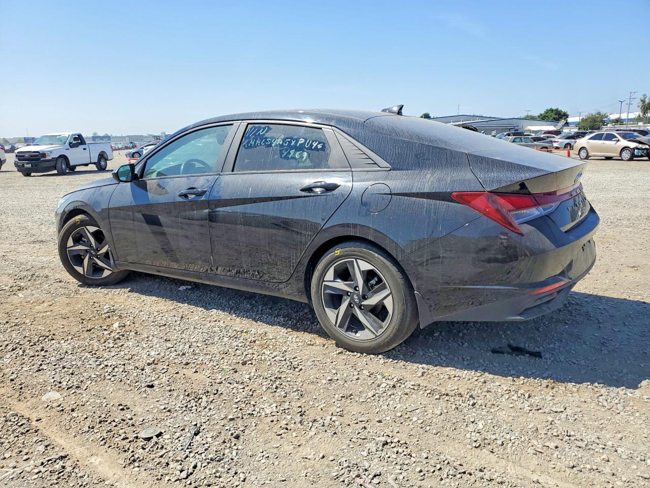 2023 Hyundai Elantra Sel - Image 2