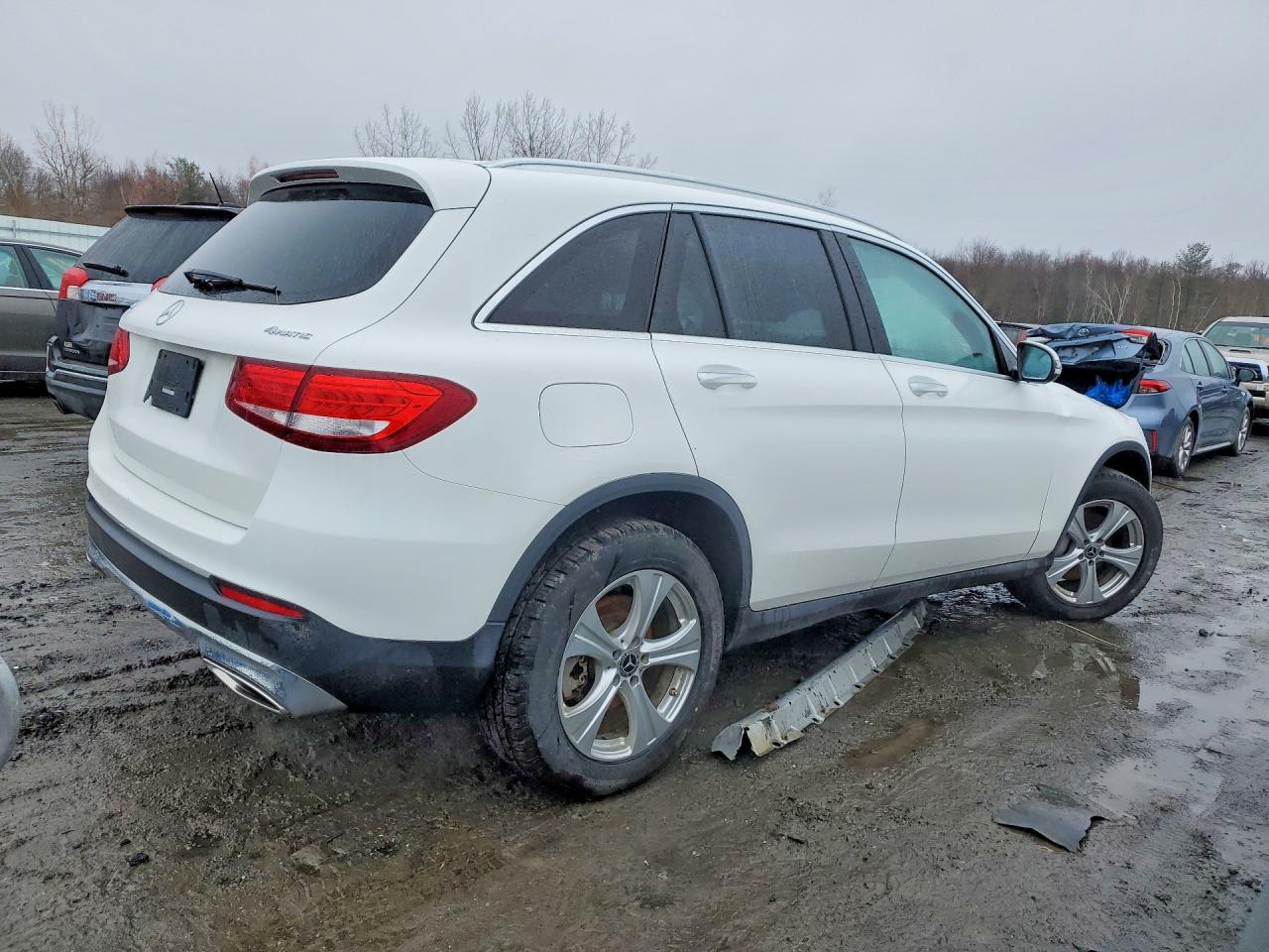 2018 Mercedes-Benz Glc 300 4Matic - Фото 3