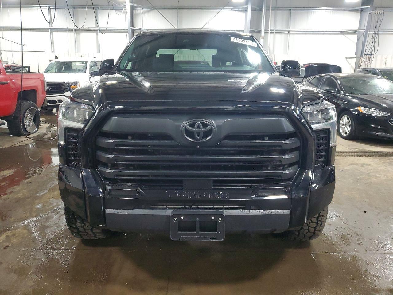 2026 Toyota Tundra Limited - Image 5