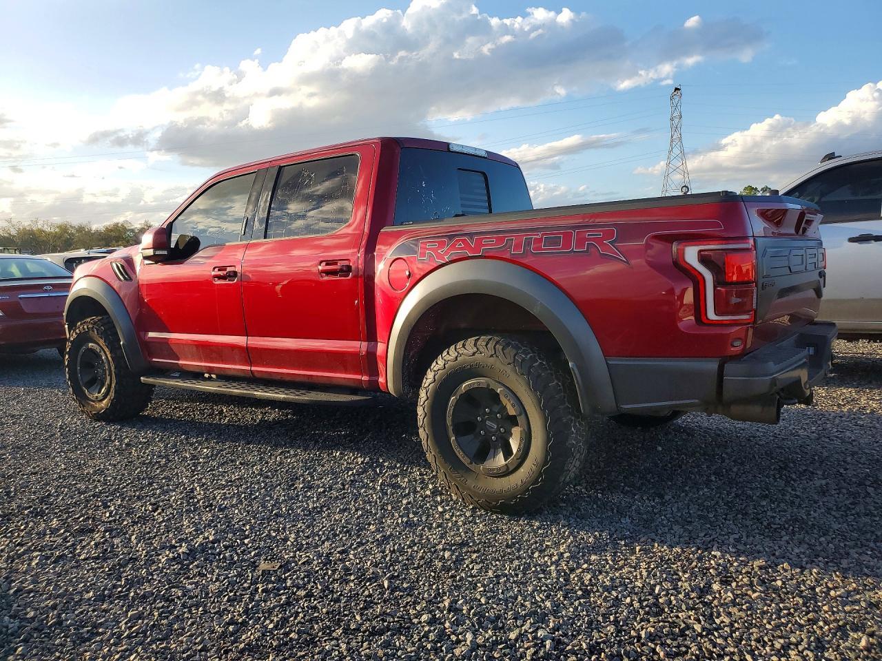 2018 Ford F150 Raptor - Фото 2