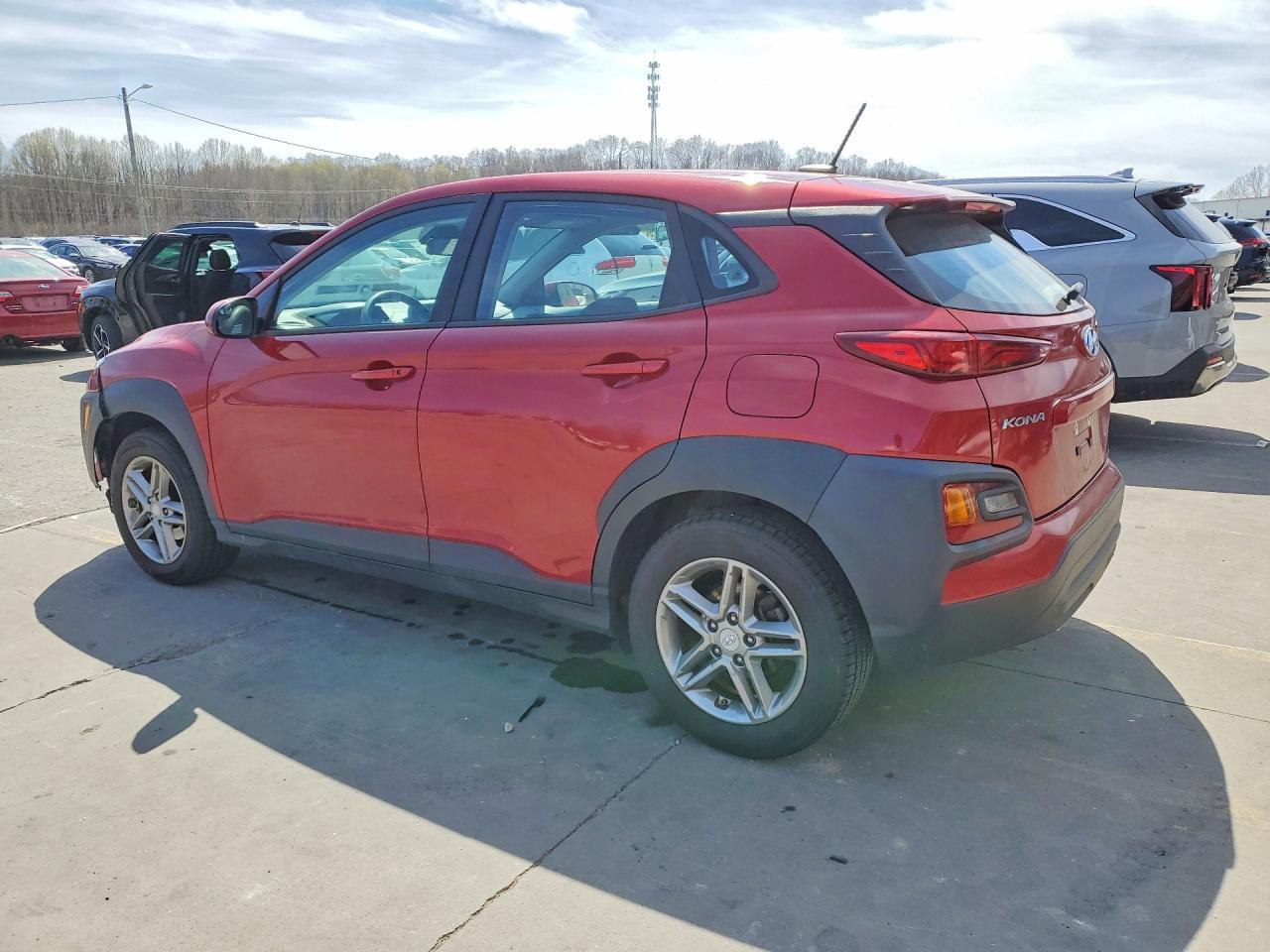 2021 Hyundai Kona Se - Фото 2