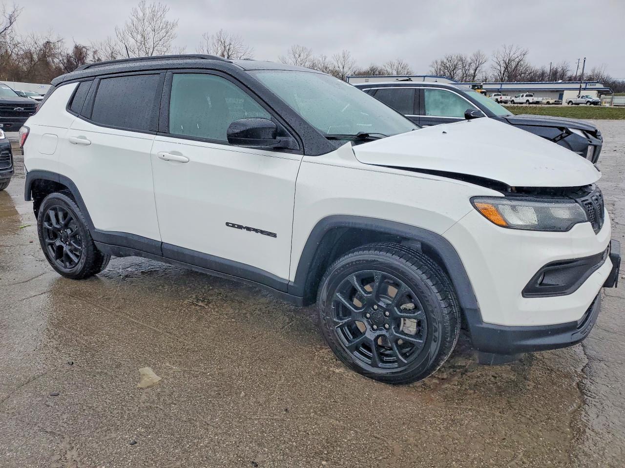 2023 Jeep Compass Latitude - Image 4