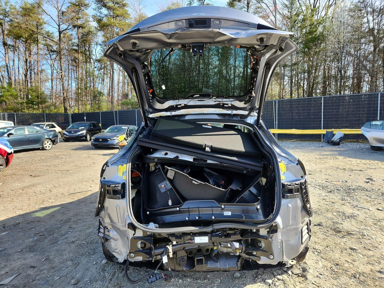 2024 Tesla Model Y - Image 6