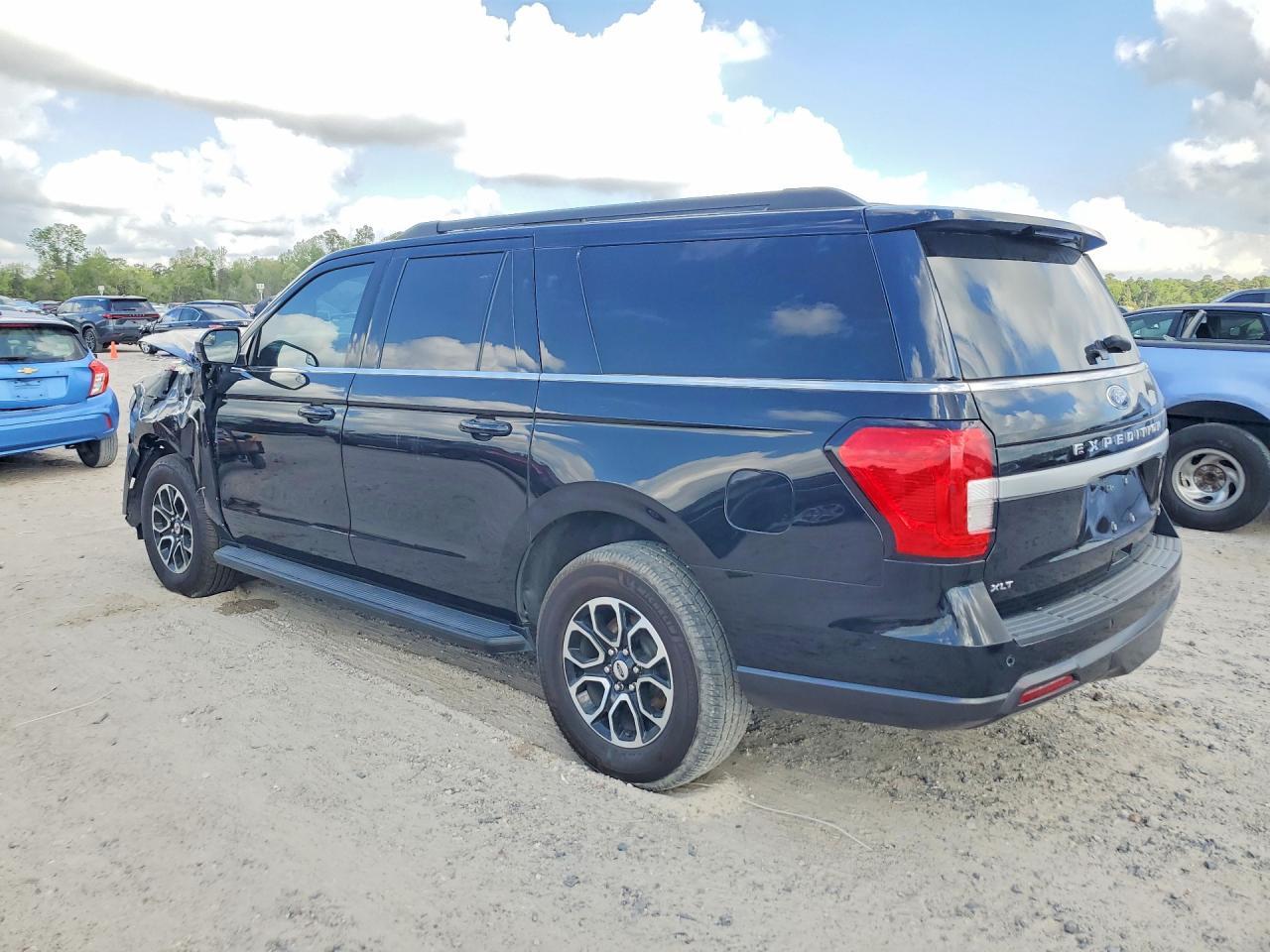 2022 Ford Expedition Max Xlt - Image 2