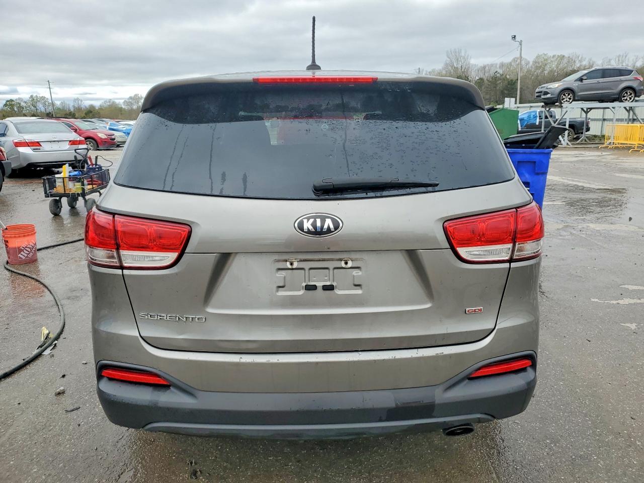 2017 Kia Sorento L - Image 6