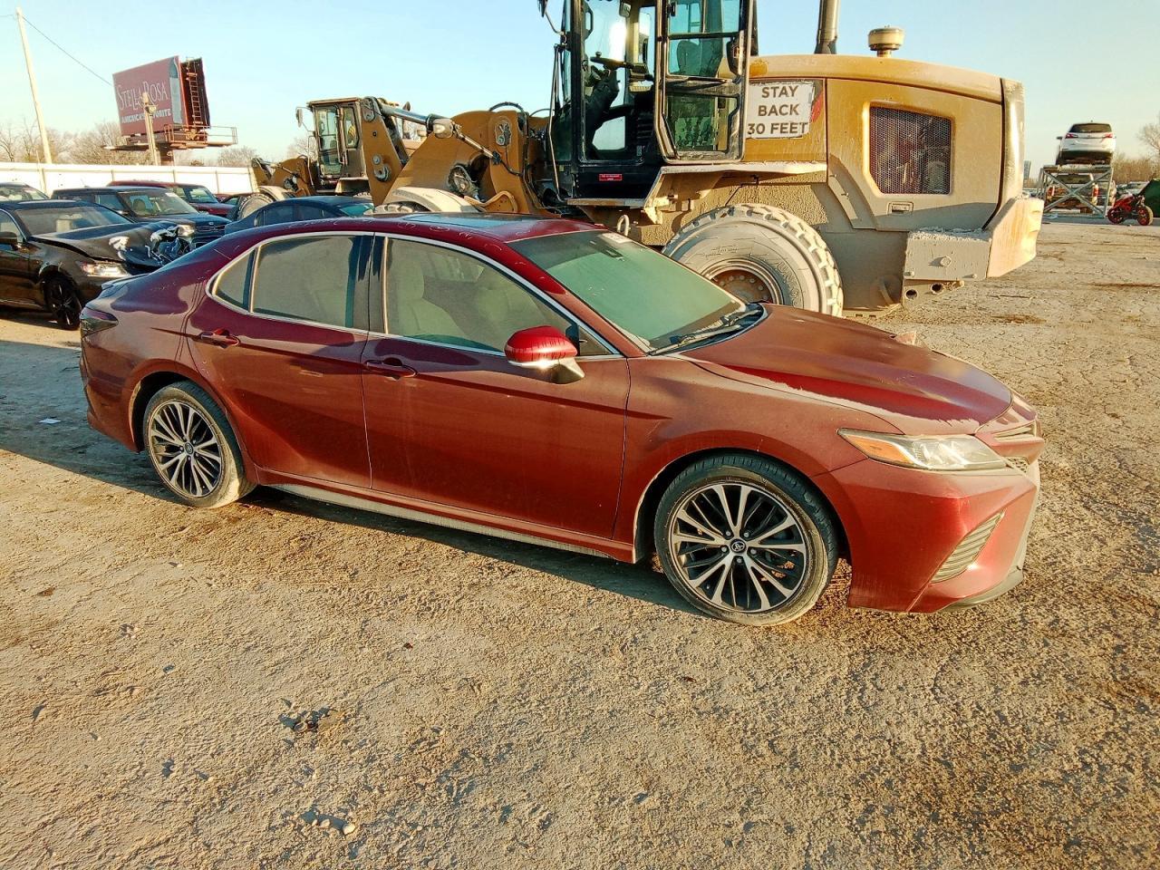 2018 Toyota Camry L - Фото 4