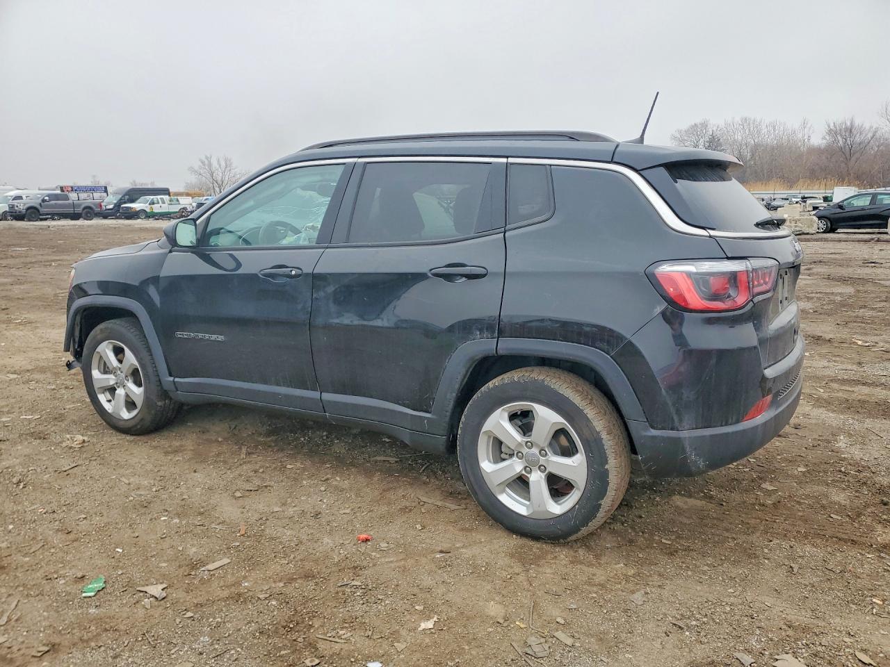 2018 Jeep Compass Latitude - Фото 2
