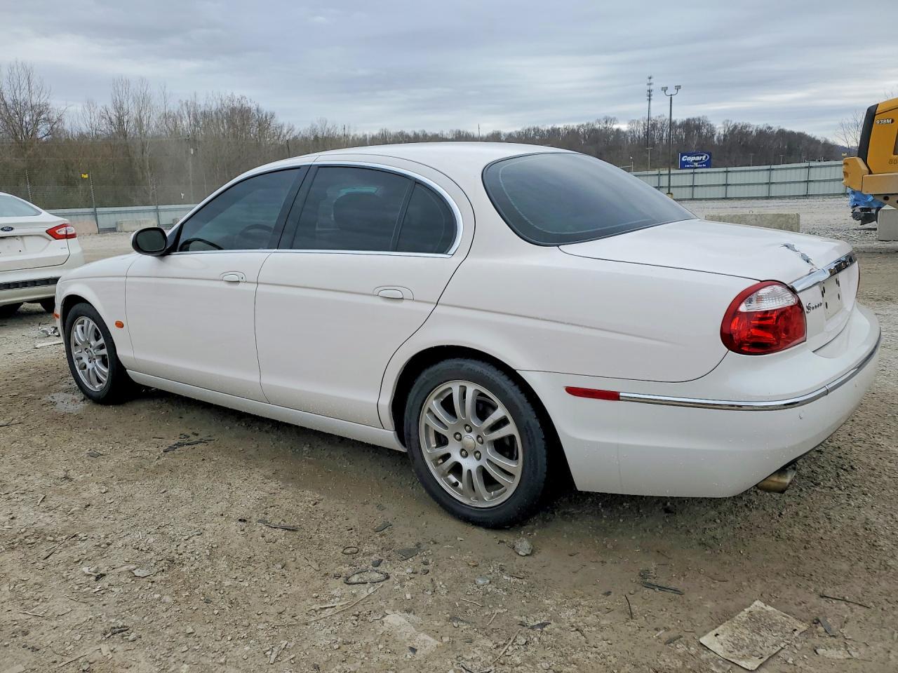 2005 Jaguar S-Type - Image 2
