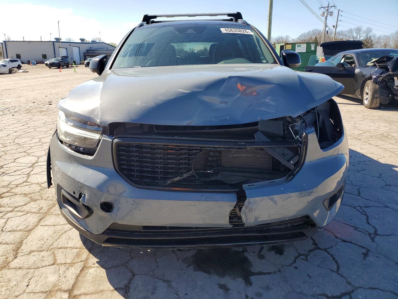 2022 Volvo Xc40 T5 R-Design - Фото 5