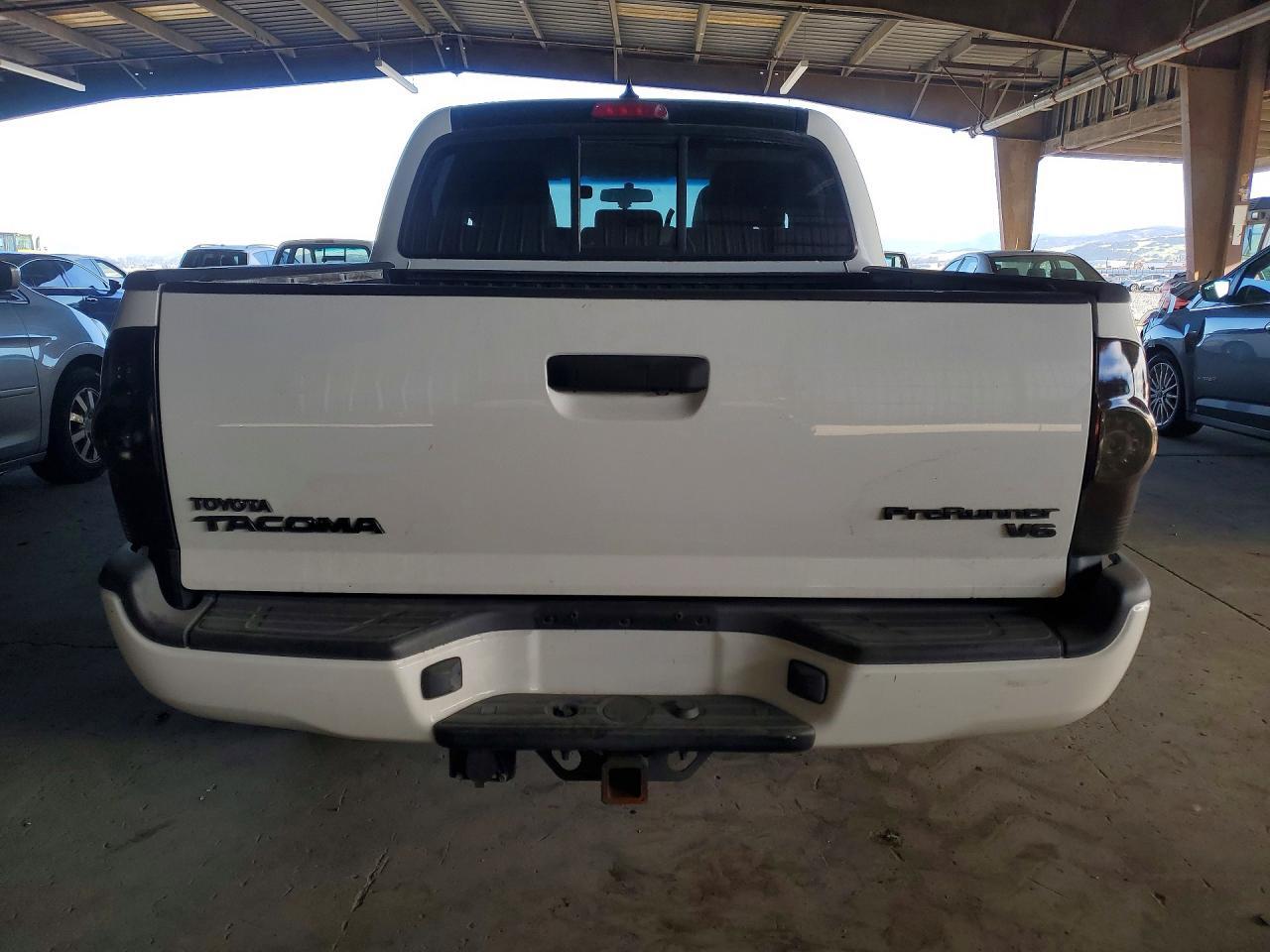 2015 Toyota Tacoma Prerunner V6 - Фото 6