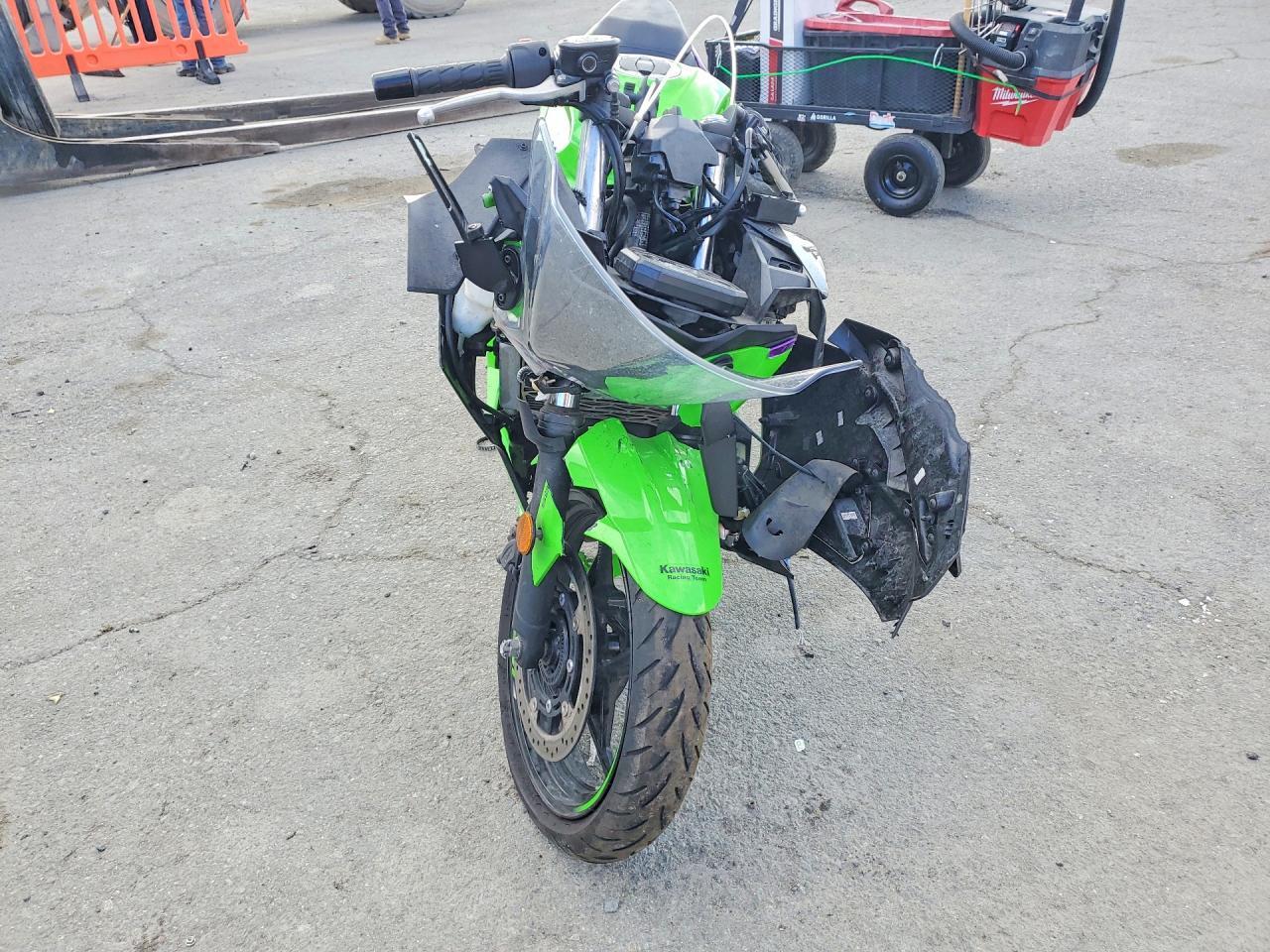 2024 Kawasaki Ex500 A - Image 2