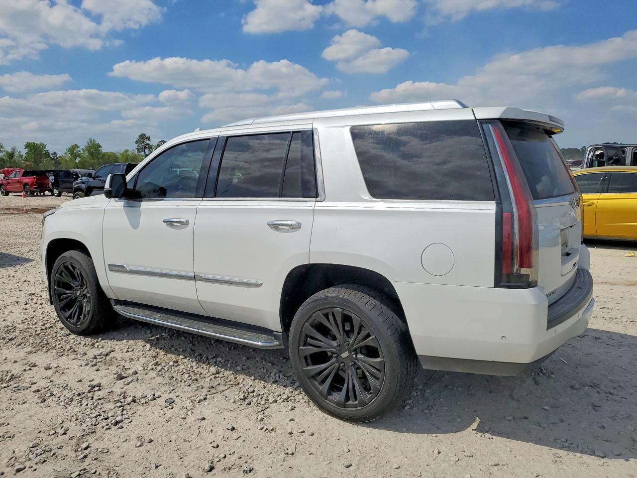 2018 Cadillac Escalade Luxury - Фото 2