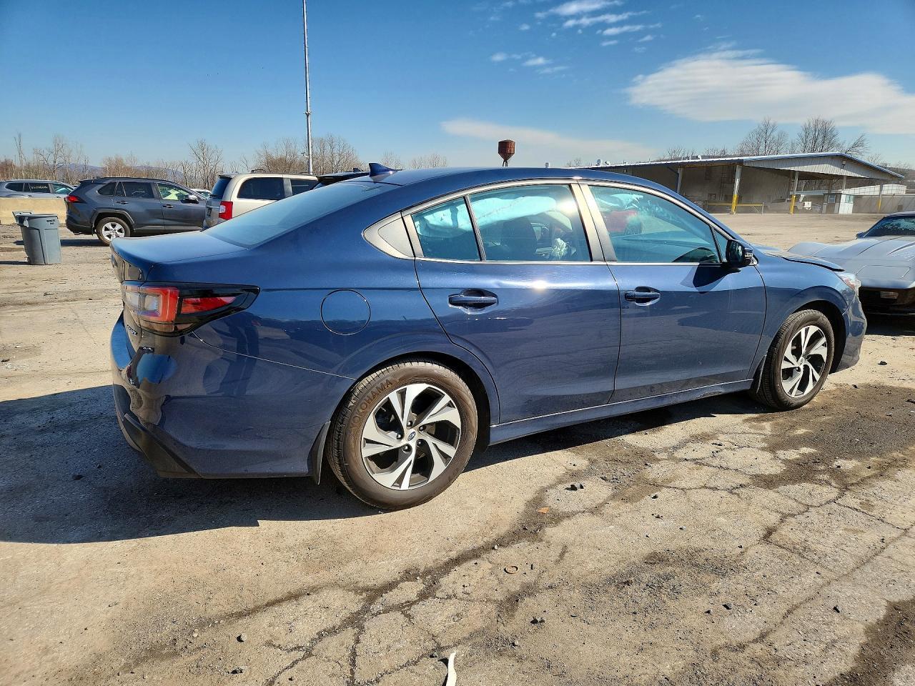 2023 Subaru Legacy Premium - Фото 3