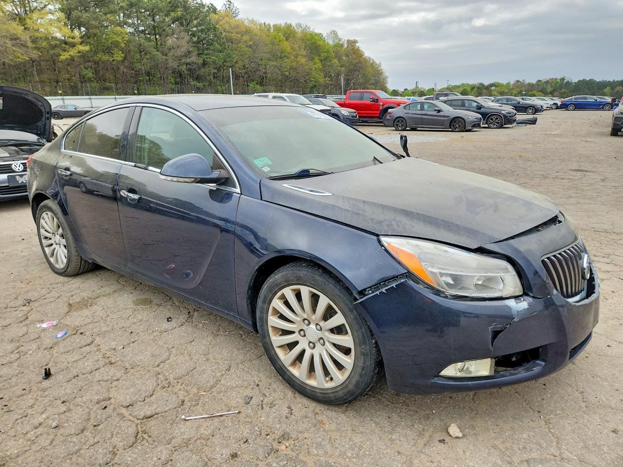 2013 Buick Regal Premium - Image 4