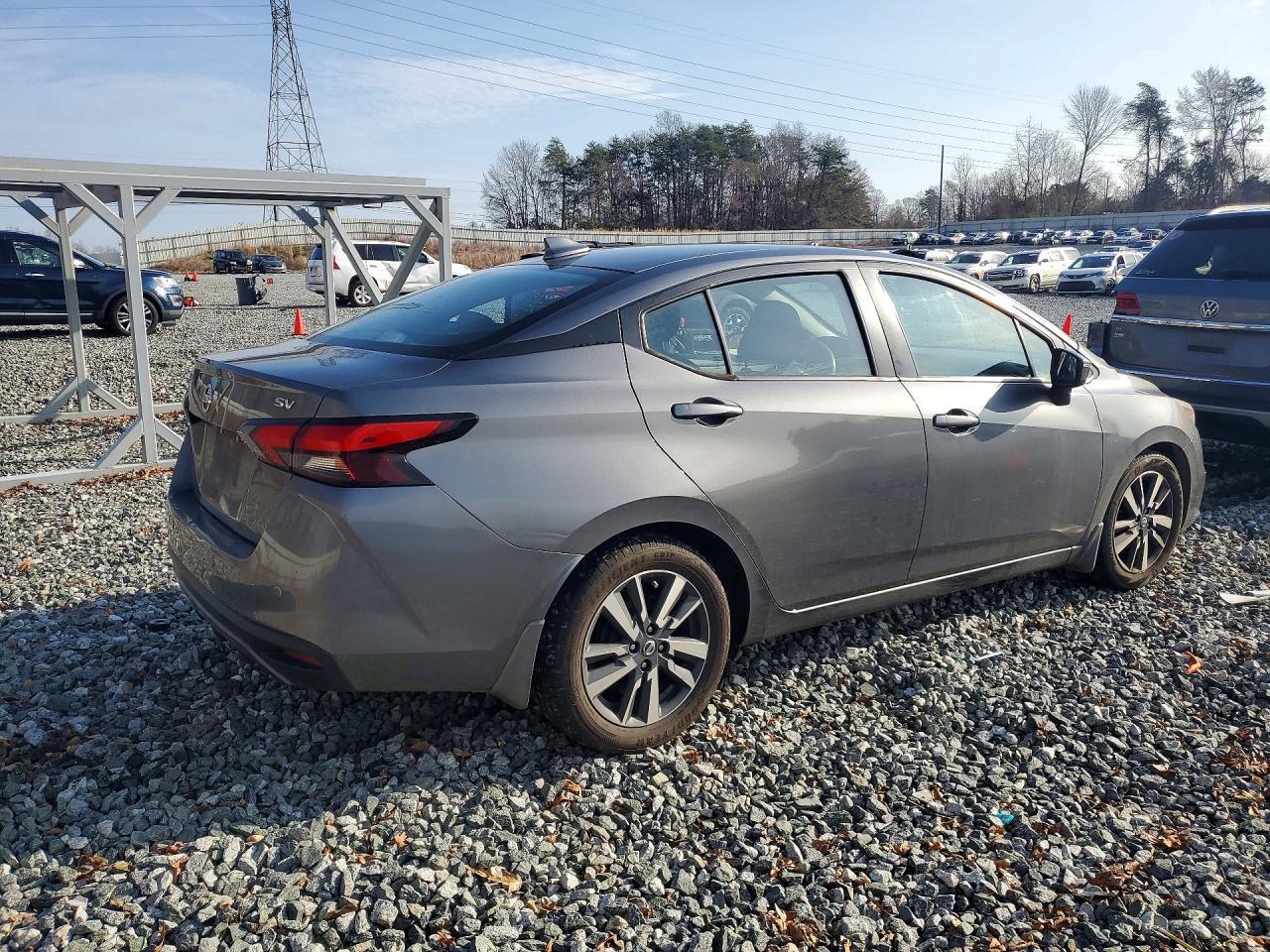 2020 Nissan Versa Sv - Фото 3