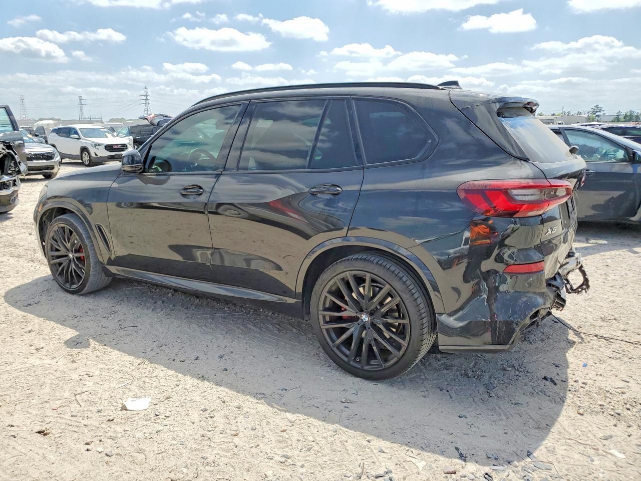 2022 BMW X5 Sdrive 40I - Image 2