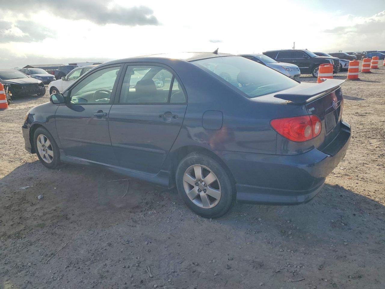 2005 Toyota Corolla - Image 2