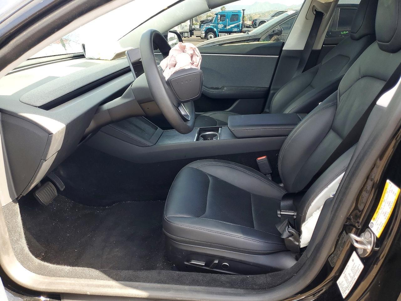 2024 Tesla Model 3 - Фото 7