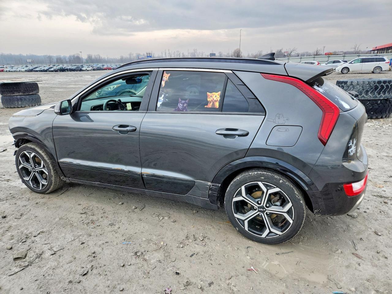 2023 Kia Niro Ex Touring - Image 2