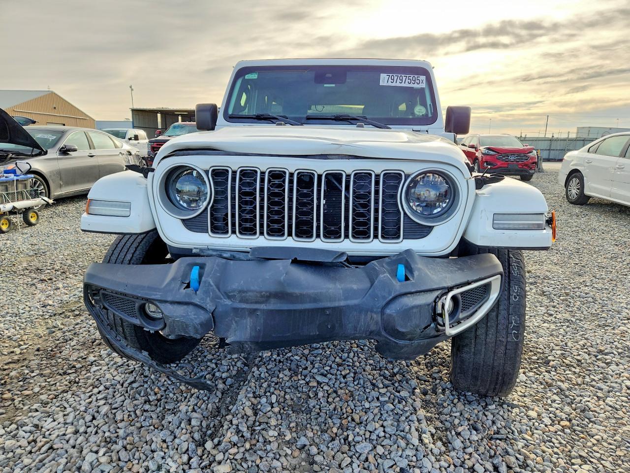 2024 Jeep Wrangler Sahara 4Xe - Фото 5