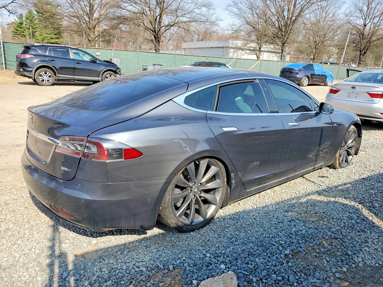 2017 Tesla Model S - Фото 3