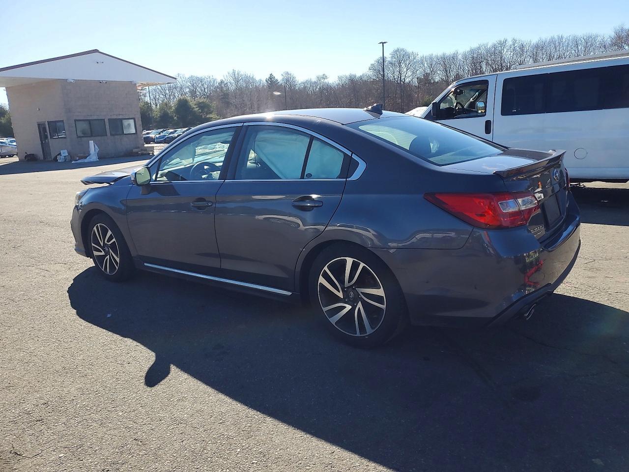 2018 Subaru Legacy Sport - Фото 2