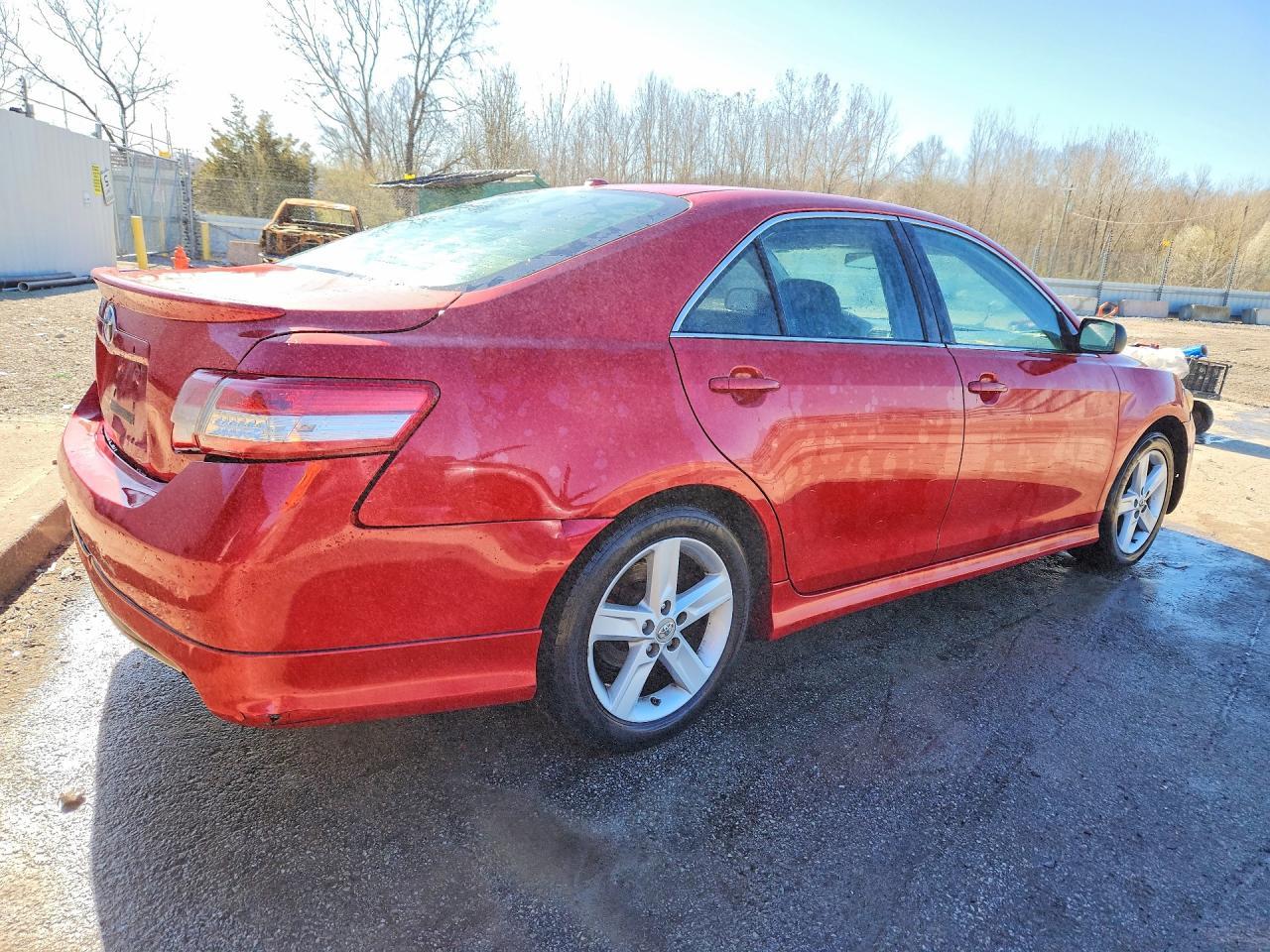 2011 Toyota Camry Se V6 - Image 3